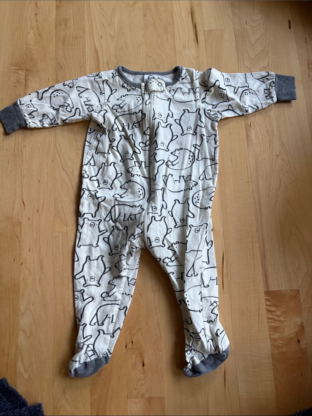 Gerber Bear-Print Footed Onesie